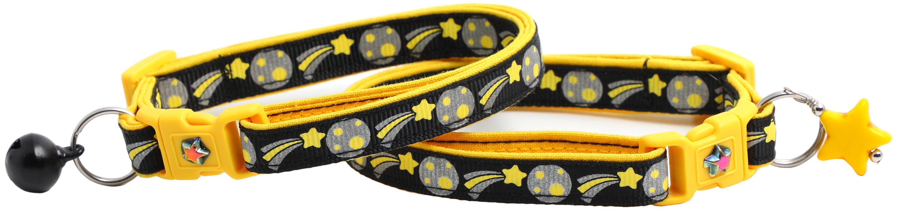 Shooting Stars Reflective Cat Collar showcasing reflective elements and reinforced cotton material, designed for safety and style.